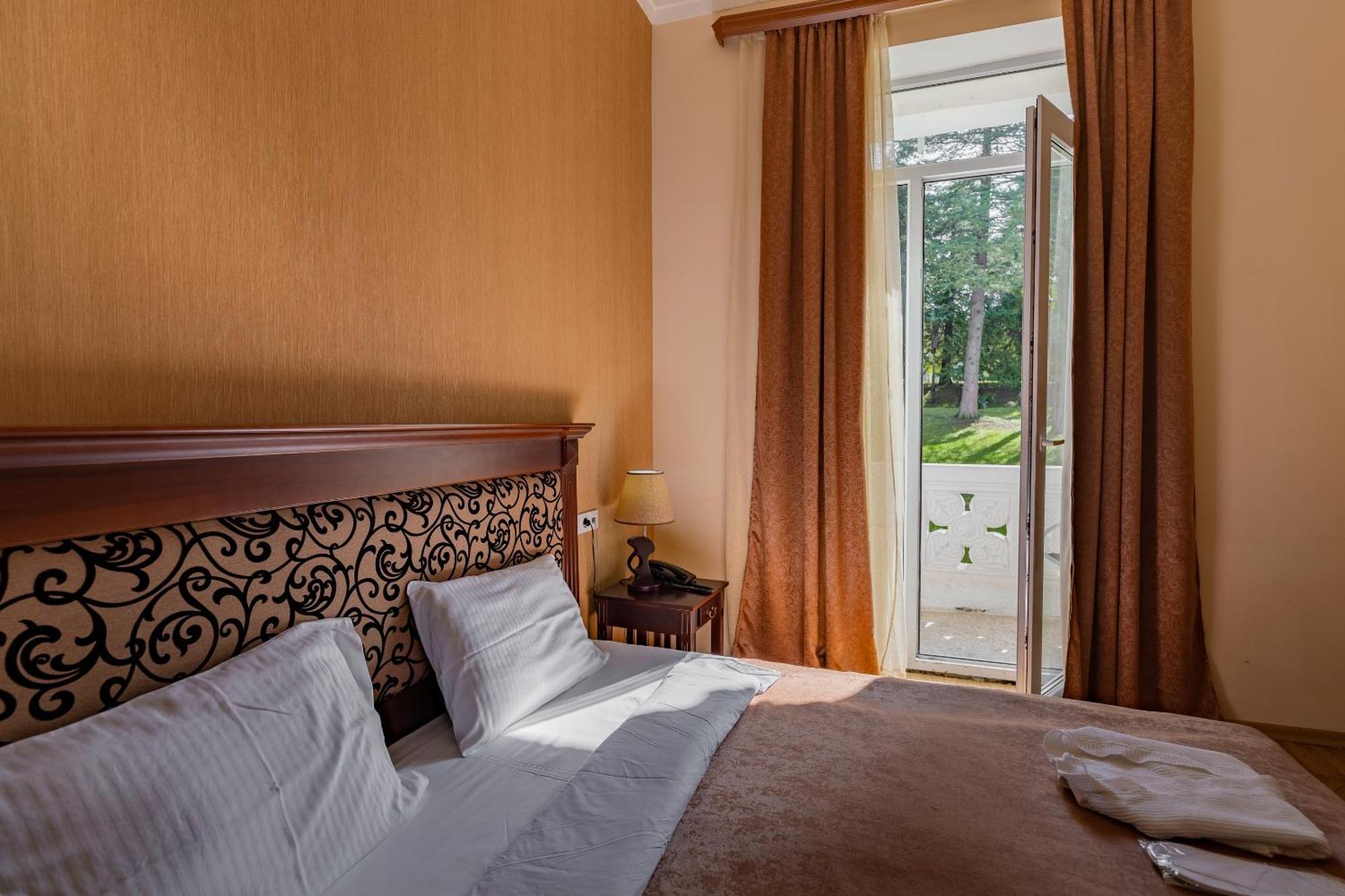 Legends Tskaltubo Spa Resort Экстерьер фото