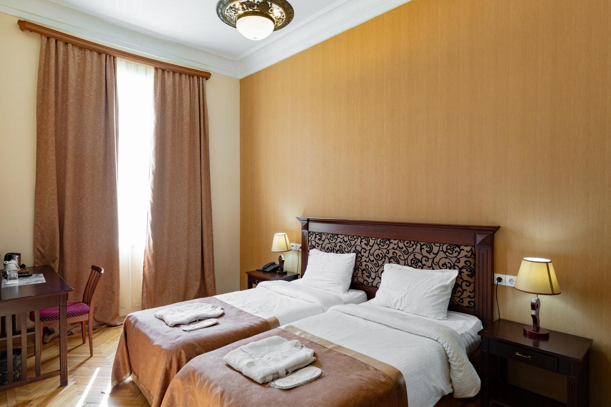 Legends Tskaltubo Spa Resort Экстерьер фото