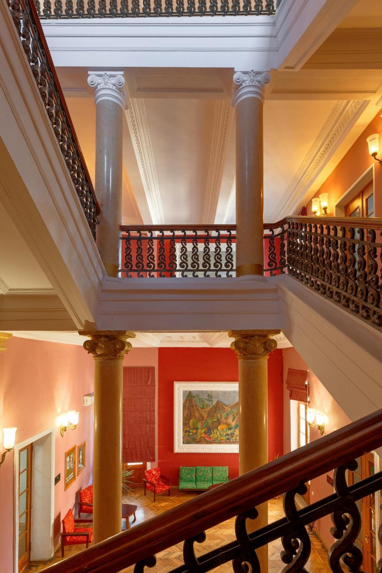 Legends Tskaltubo Spa Resort Экстерьер фото