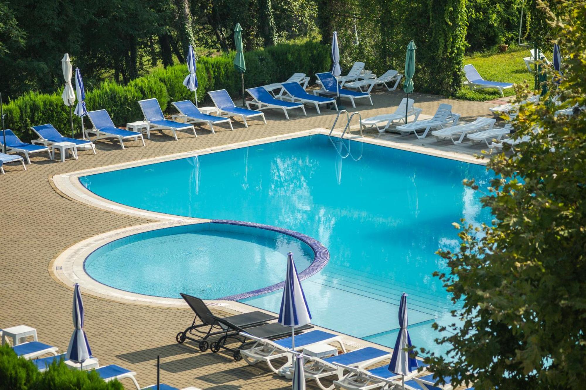 Legends Tskaltubo Spa Resort Экстерьер фото