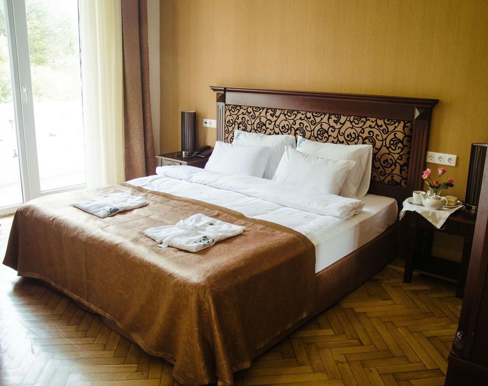 Legends Tskaltubo Spa Resort Экстерьер фото